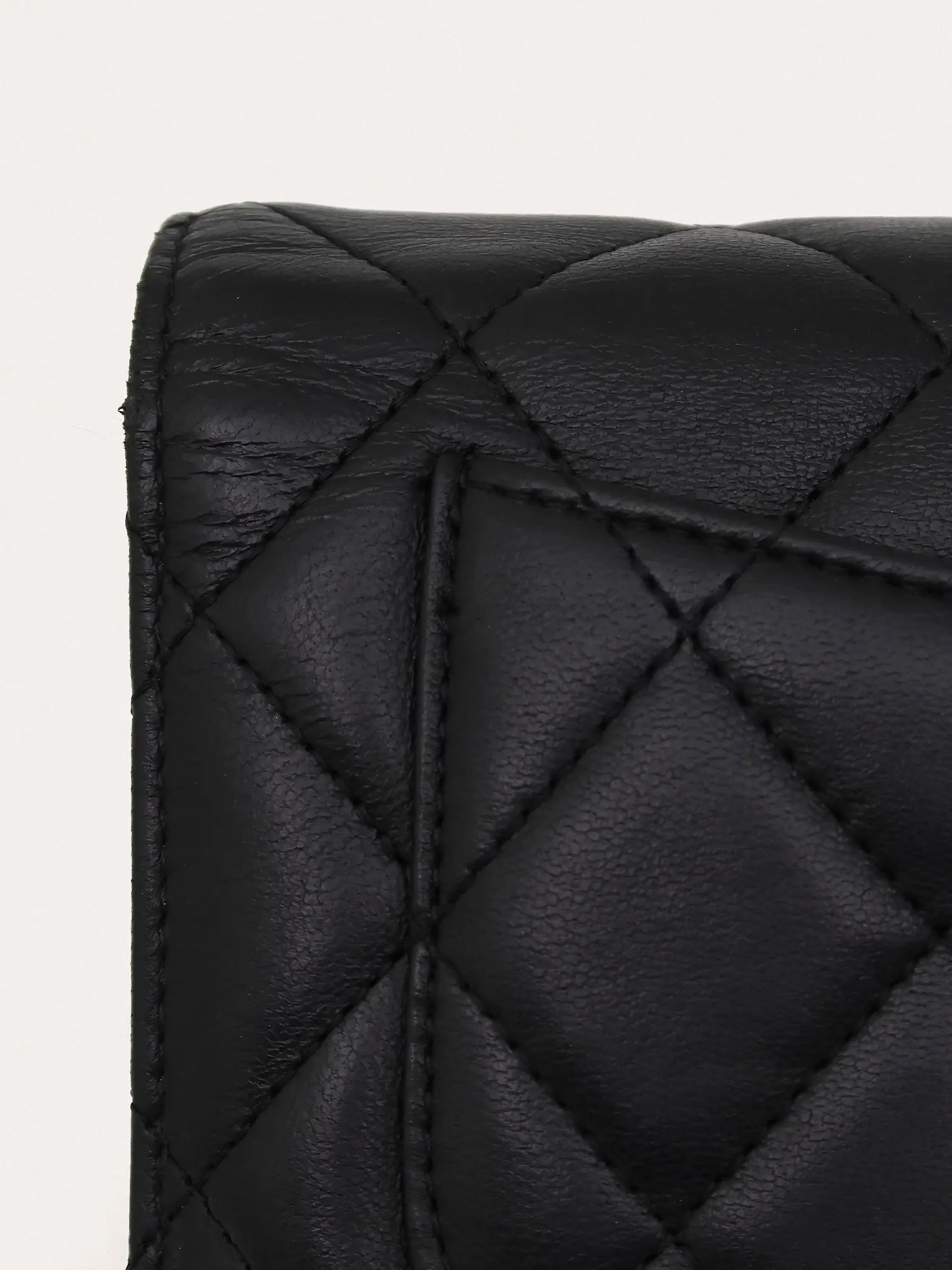 Classic Flap Wallet - Master