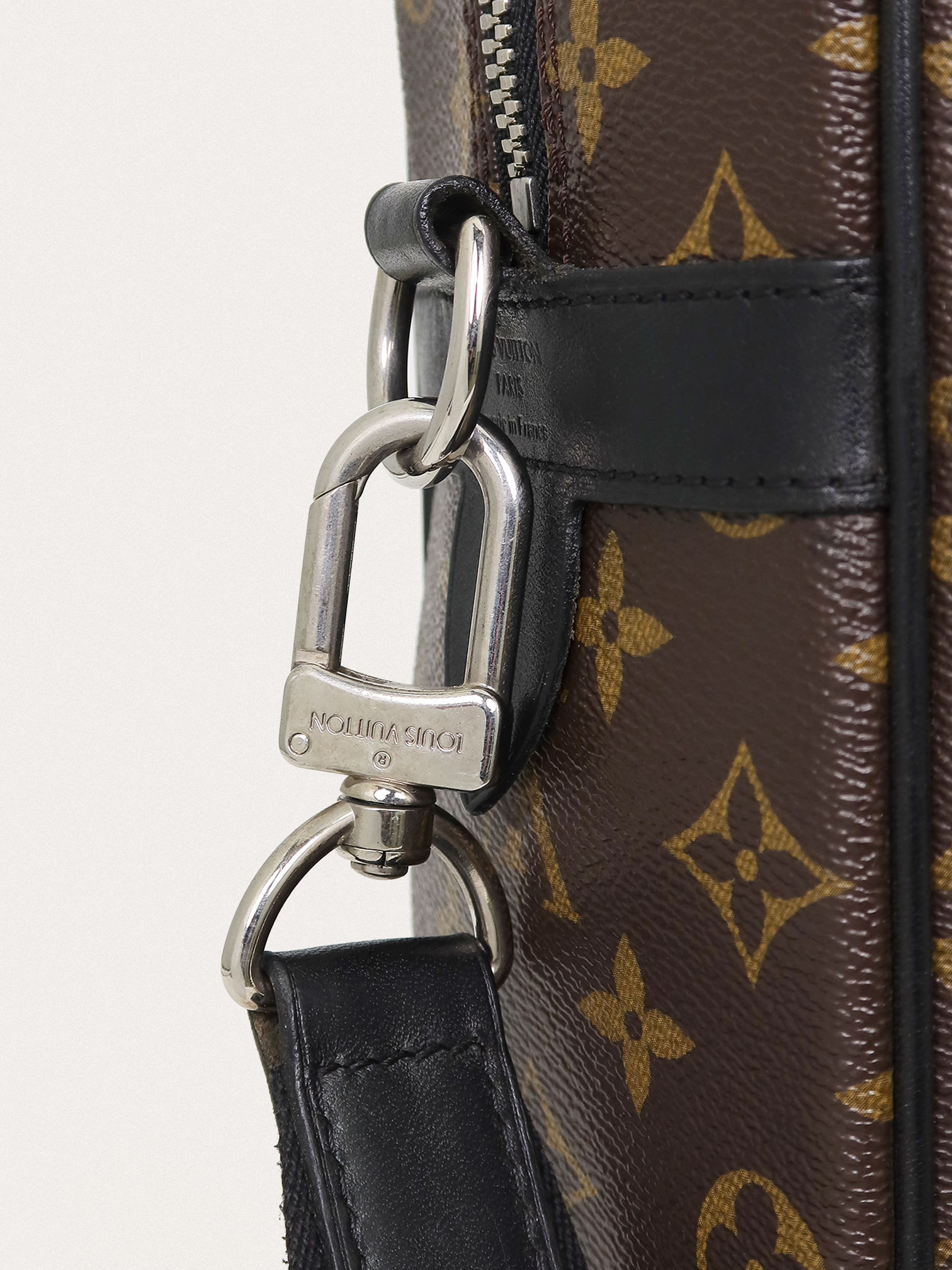 Louis Vuitton Porte Documents Voyage - Master
