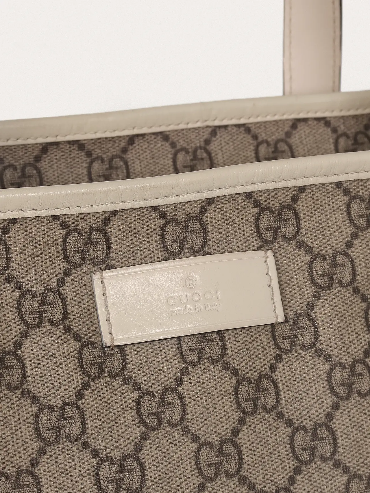 Gucci GG Supreme Tote - Master