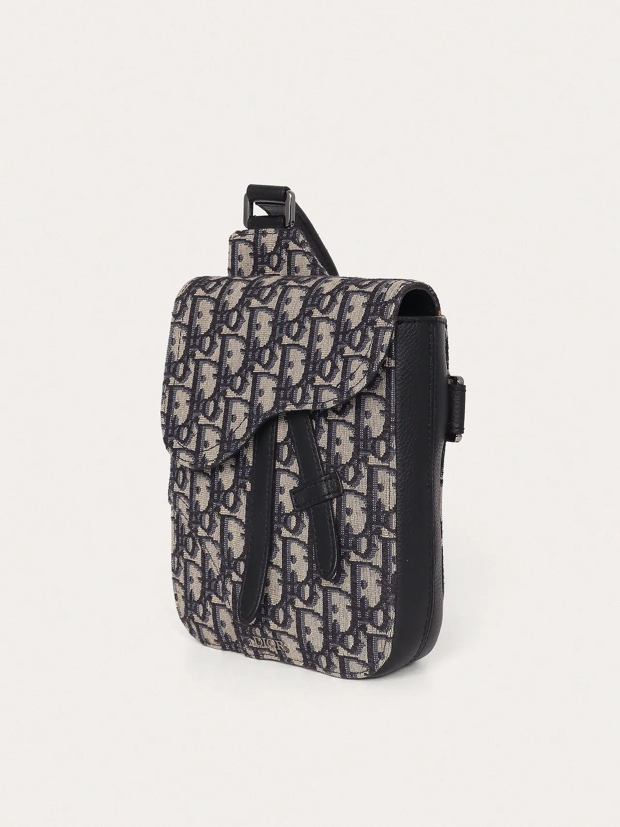 Christian Dior Rectangular Crossbody Pouch - Master
