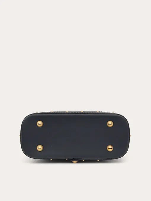 Dioravenue Bucket - Master
