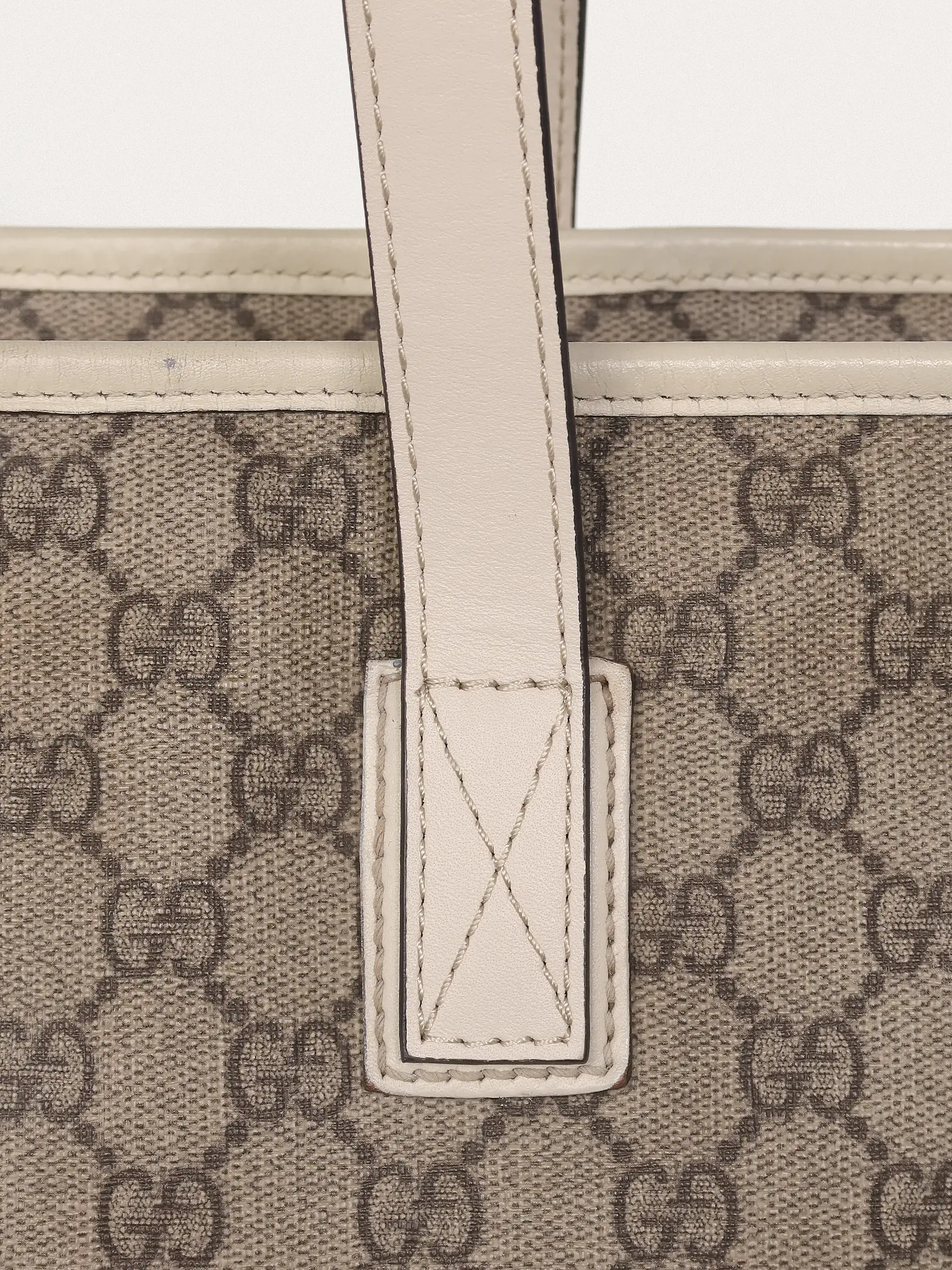 Gucci GG Supreme Tote - Master