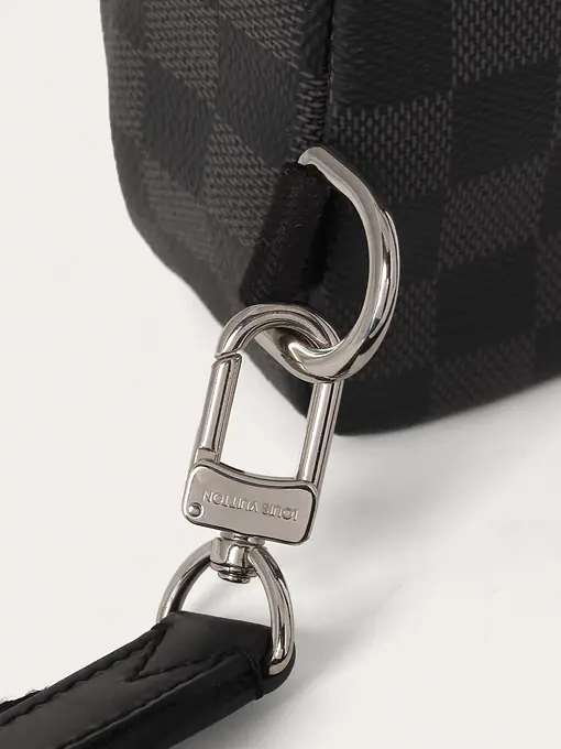 Louis Vuitton Avenue Sling - Master