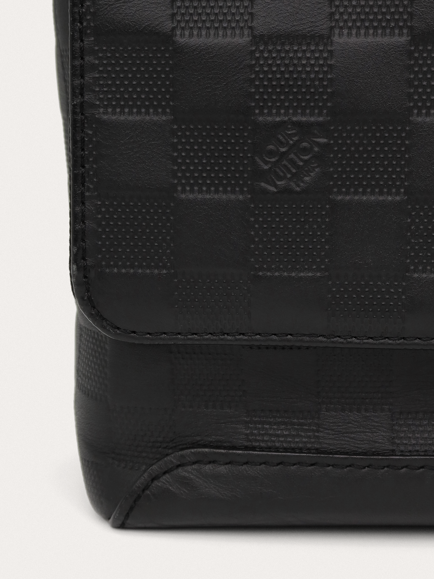 Louis Vuitton District New - Master