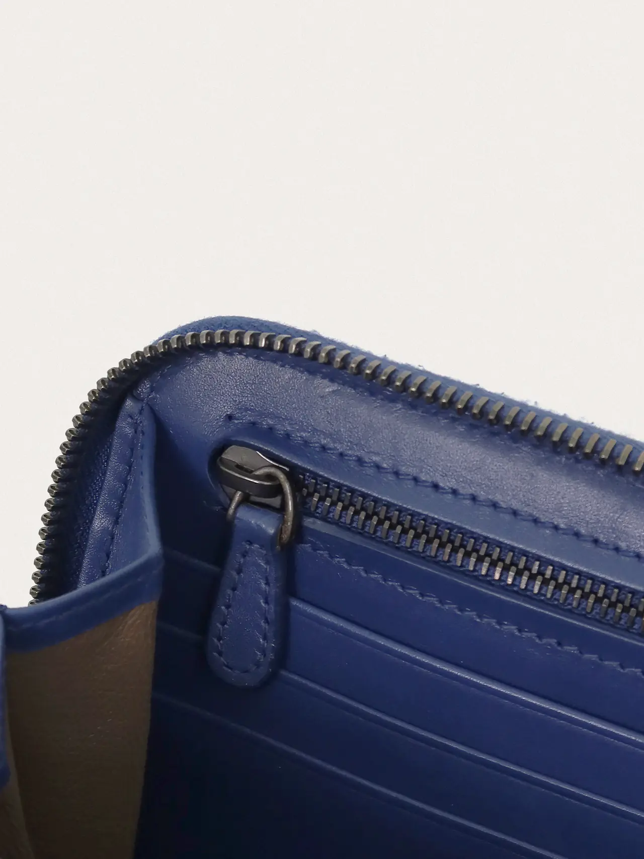Intrecciato Zip Wallet - Master