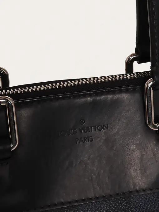 Louis Vuitton Porte Documents - Master