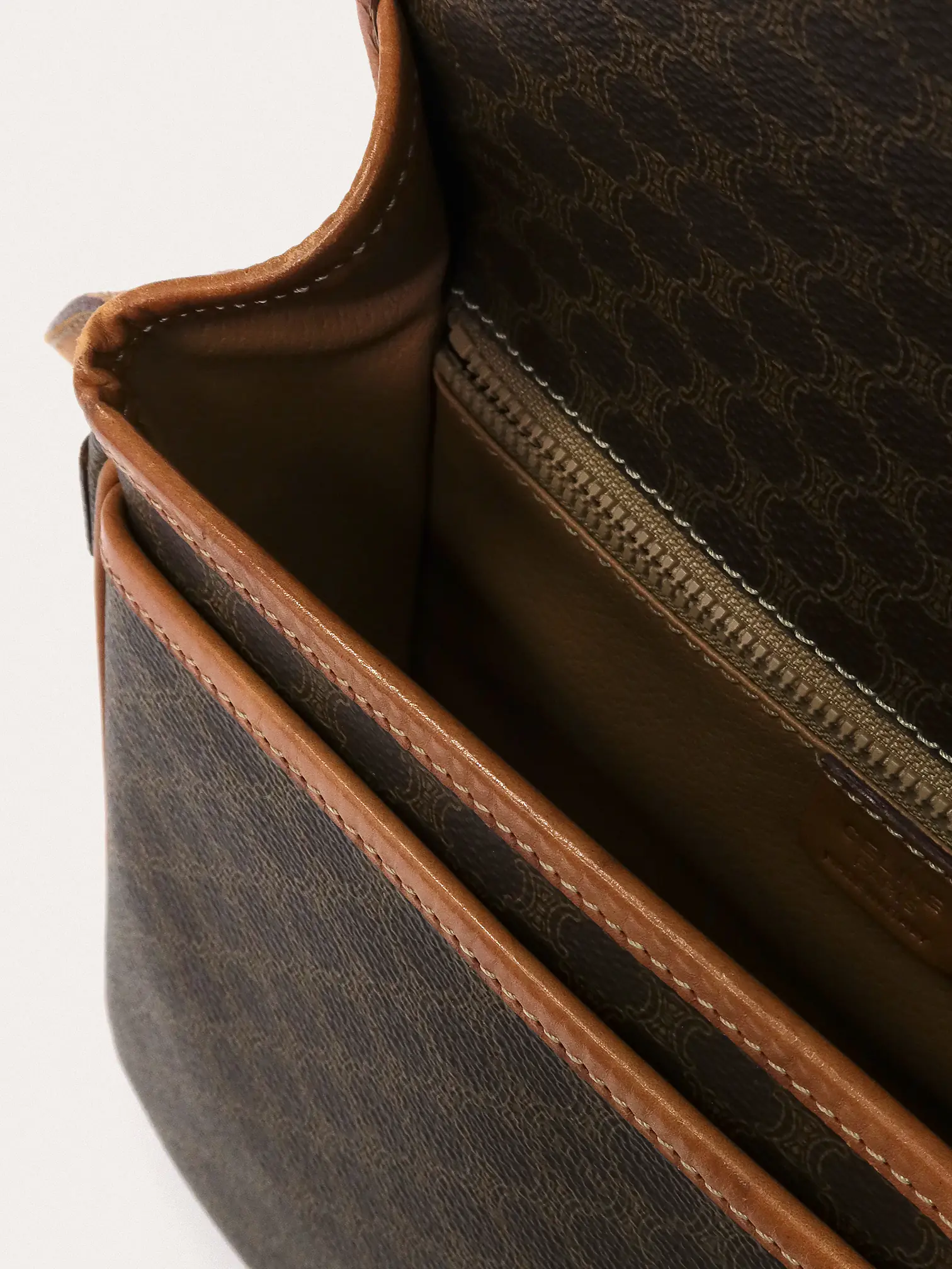 Macadam Crossbody - Master