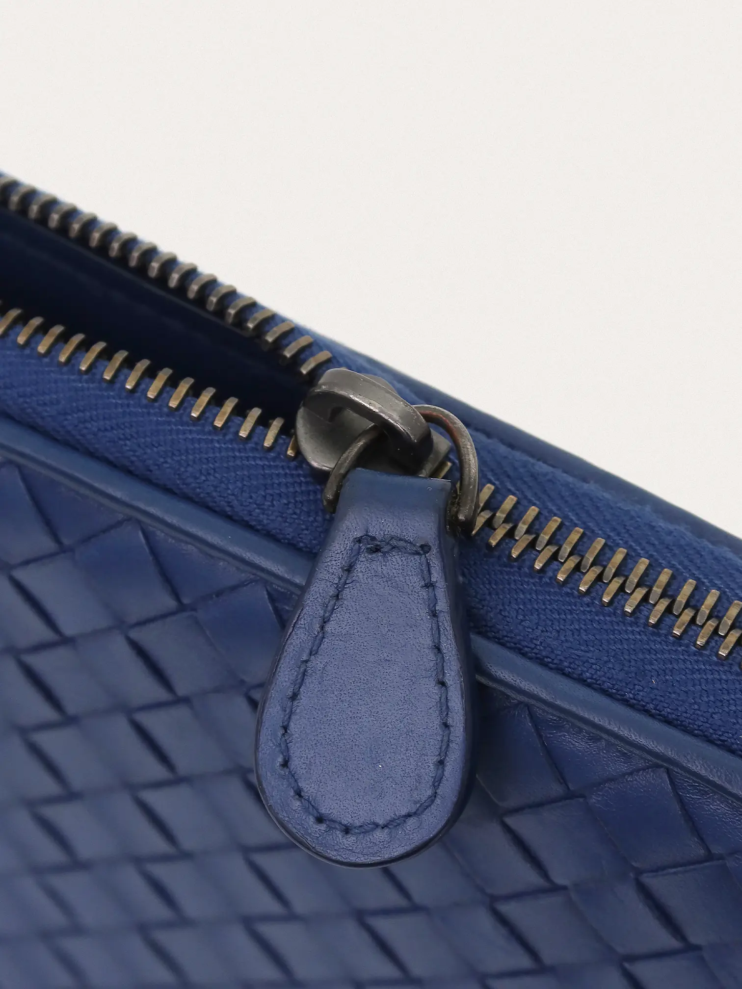 Intrecciato Zip Wallet - Master