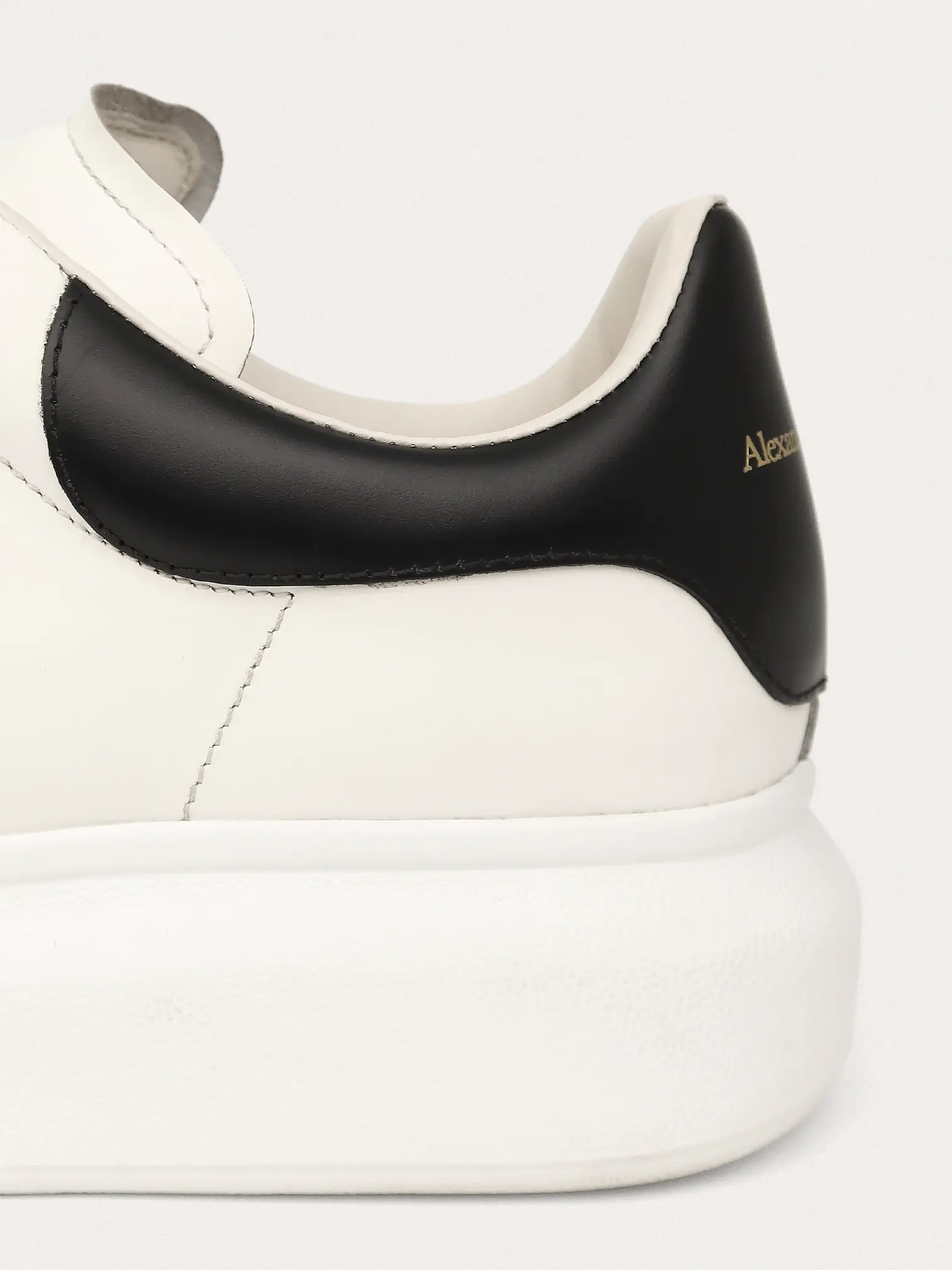 Oversized Sneaker Off White/Black - Master