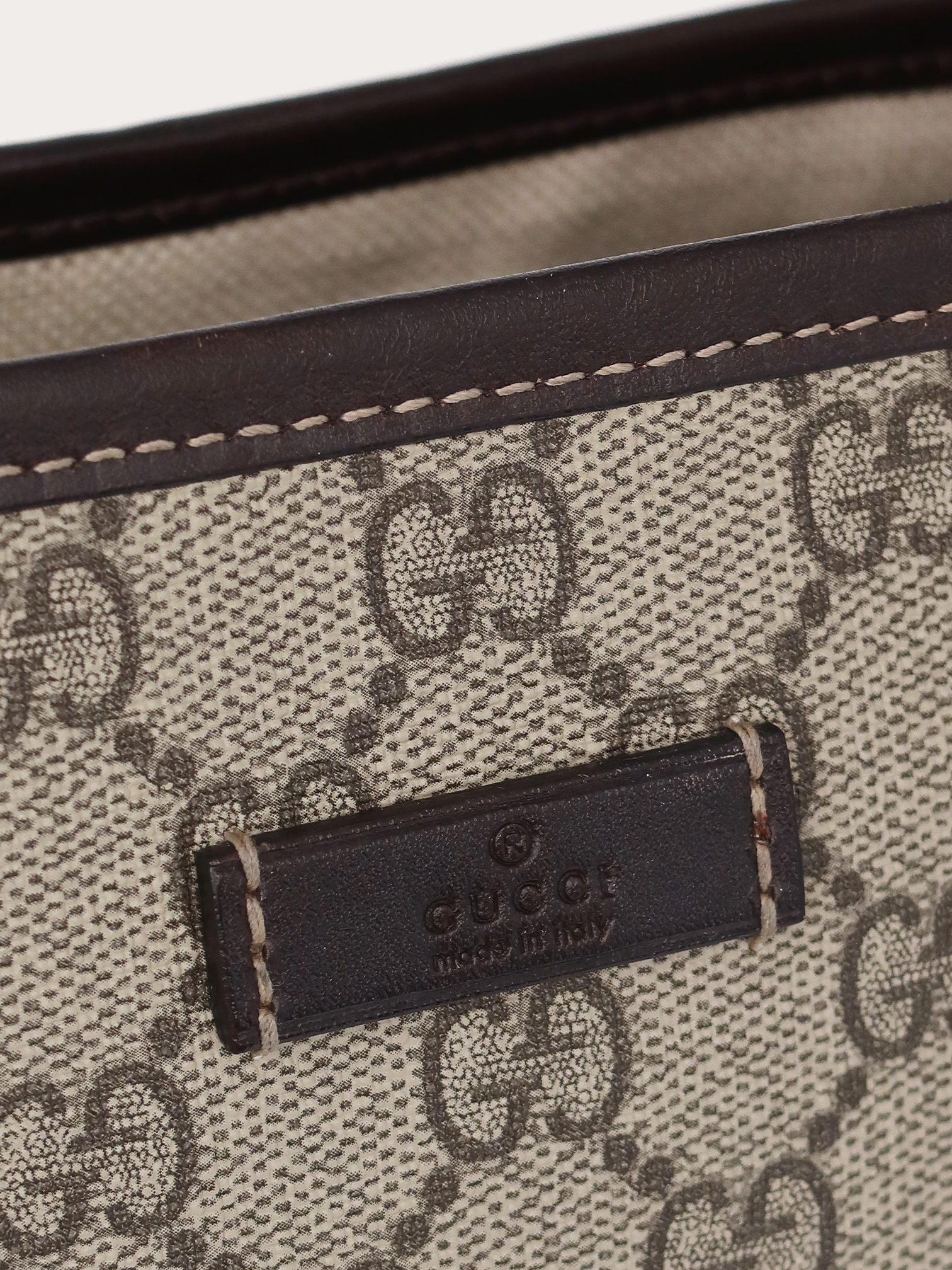 Gucci GG Supreme Tote Bag - Master