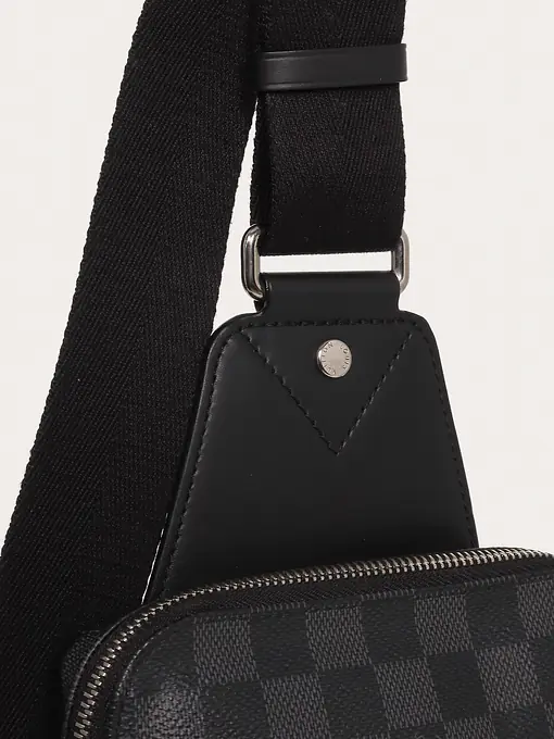 Louis Vuitton Avenue Sling - Master