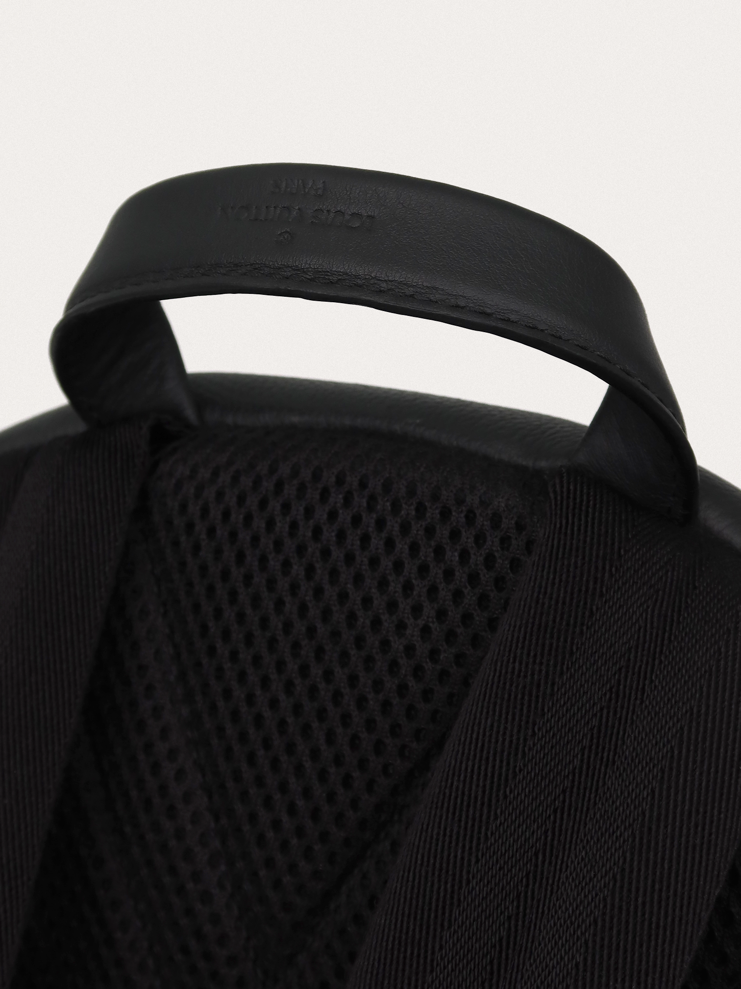 Louis Vuitton Takeoff - Master