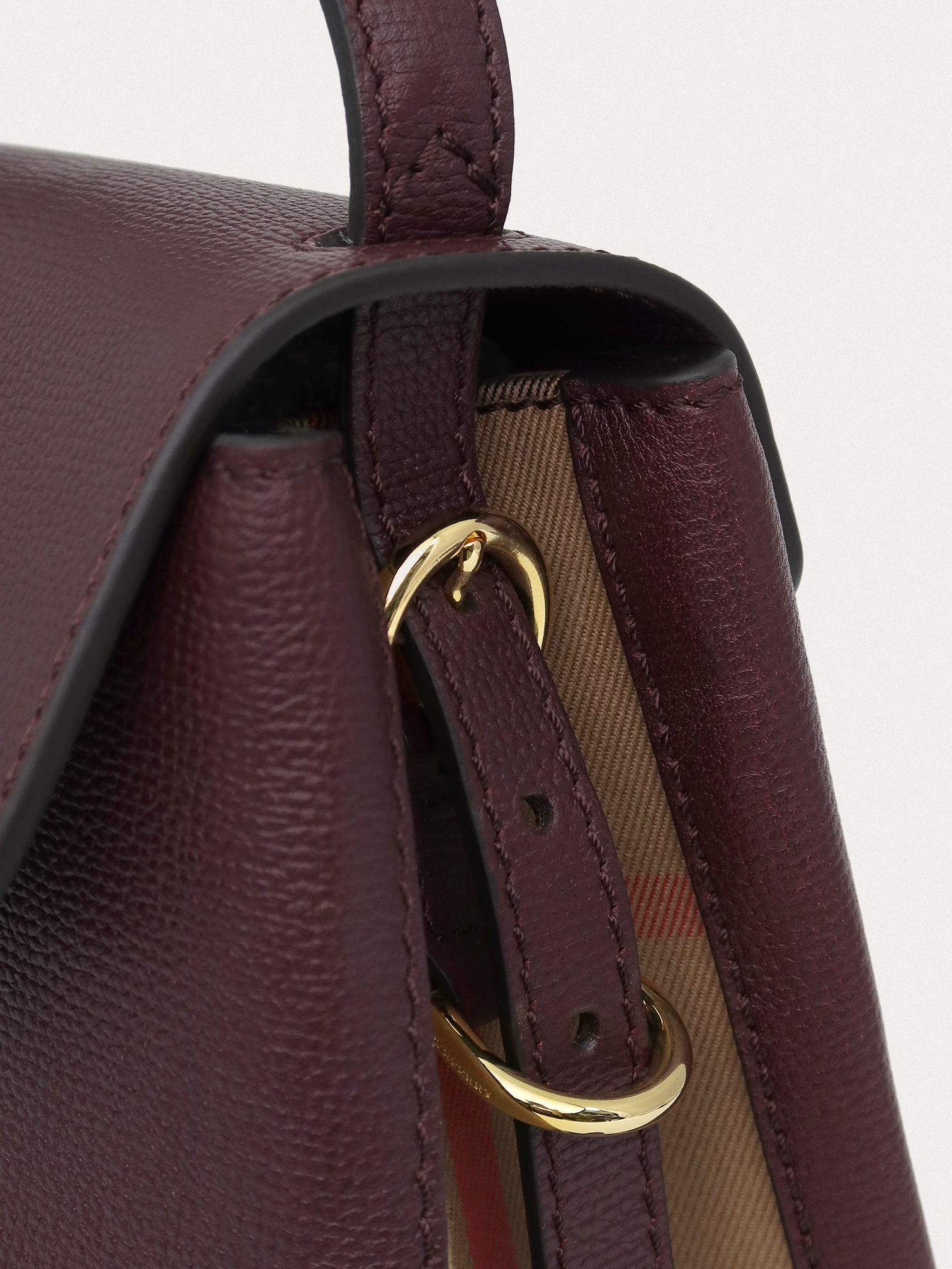 Burberry Camberley - Master