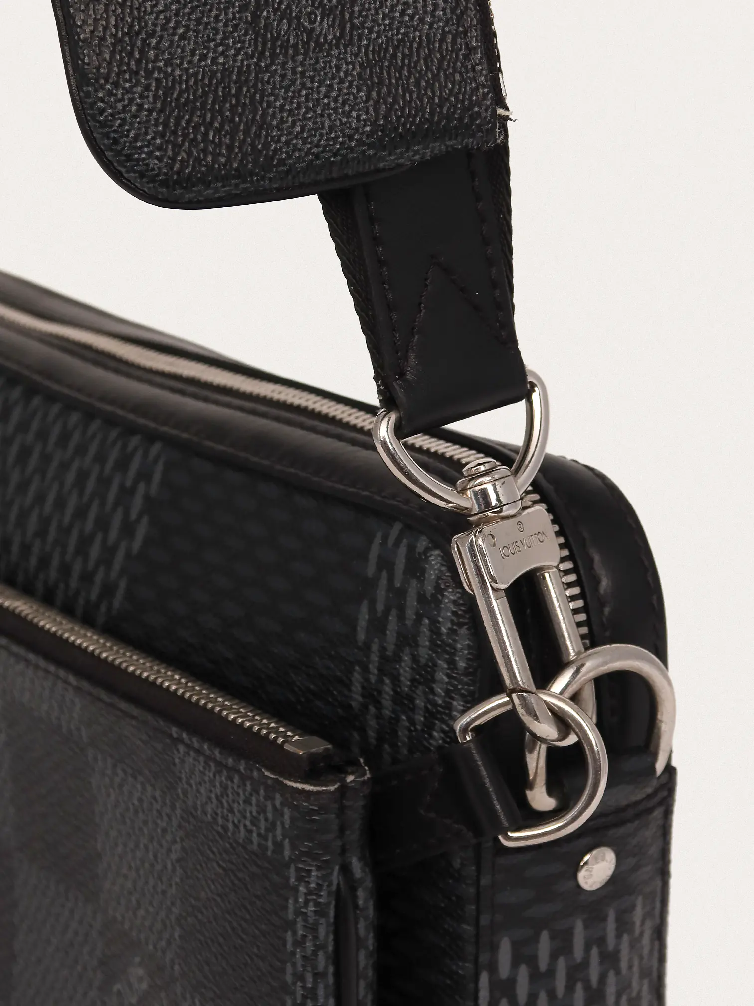 Louis Vuitton Trio Messenger Bag - Master