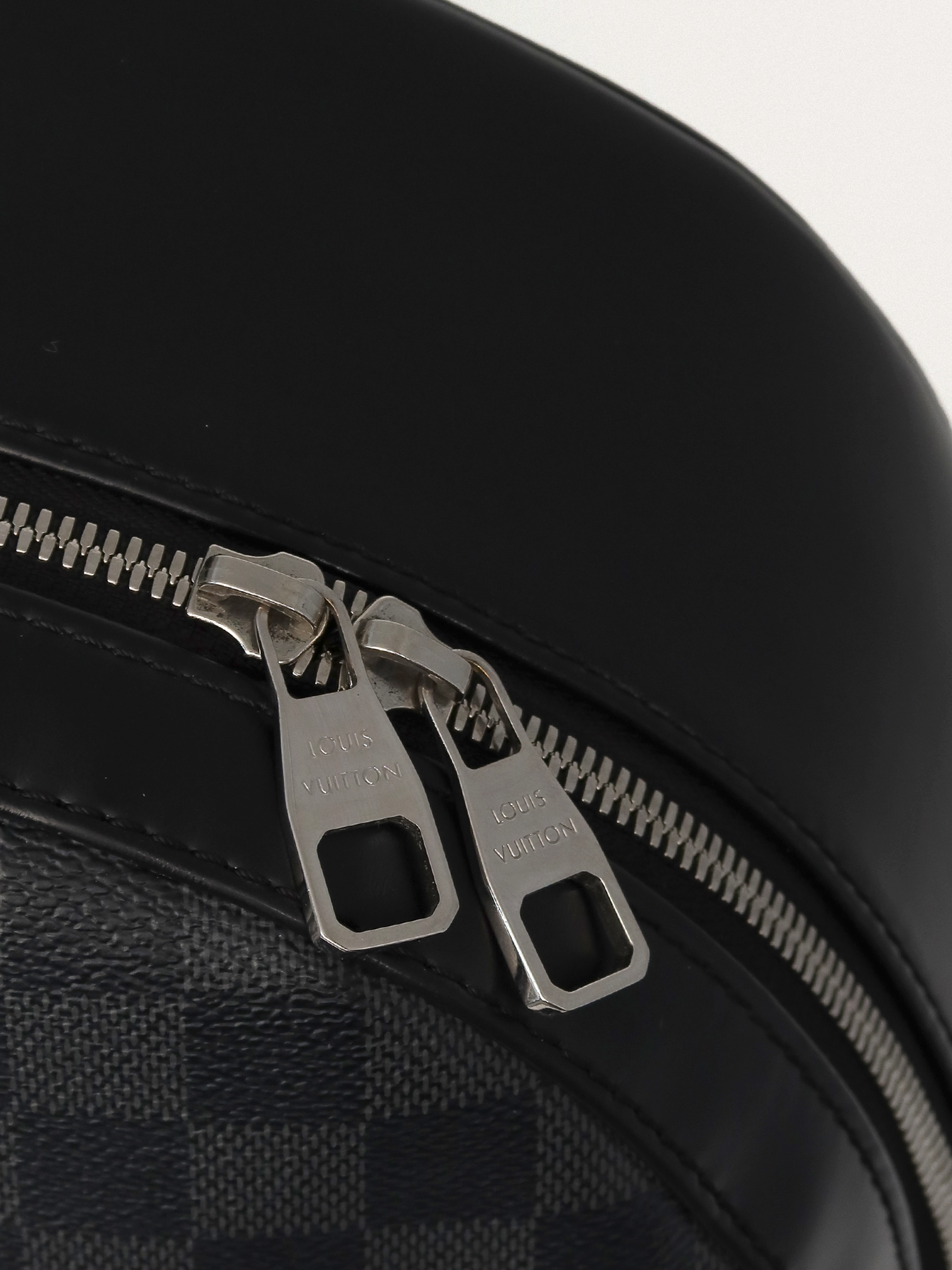 Louis Vuitton Josh - Master