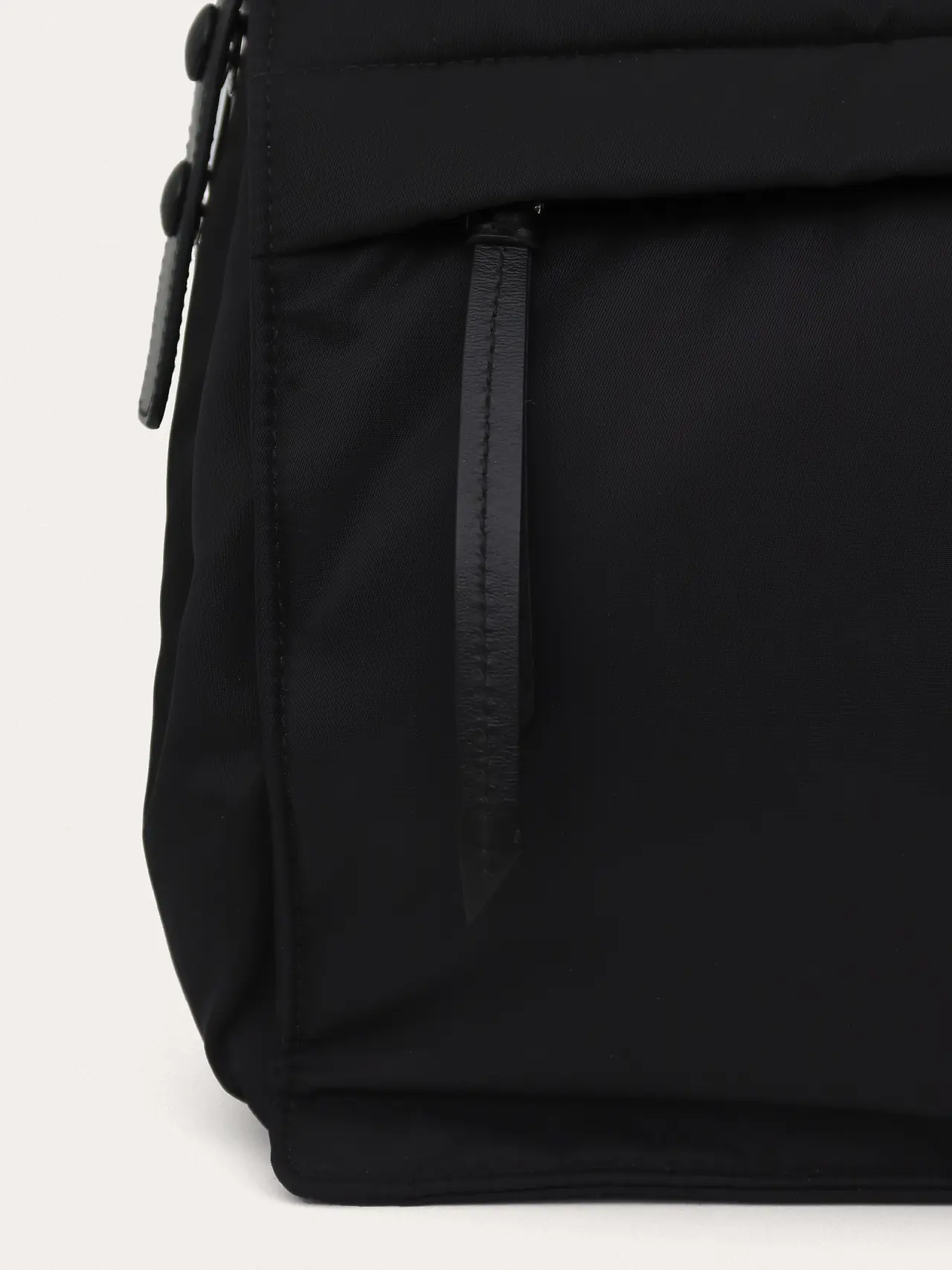 Large Padded Re-Nylon Shoulder Travel Bag - Master