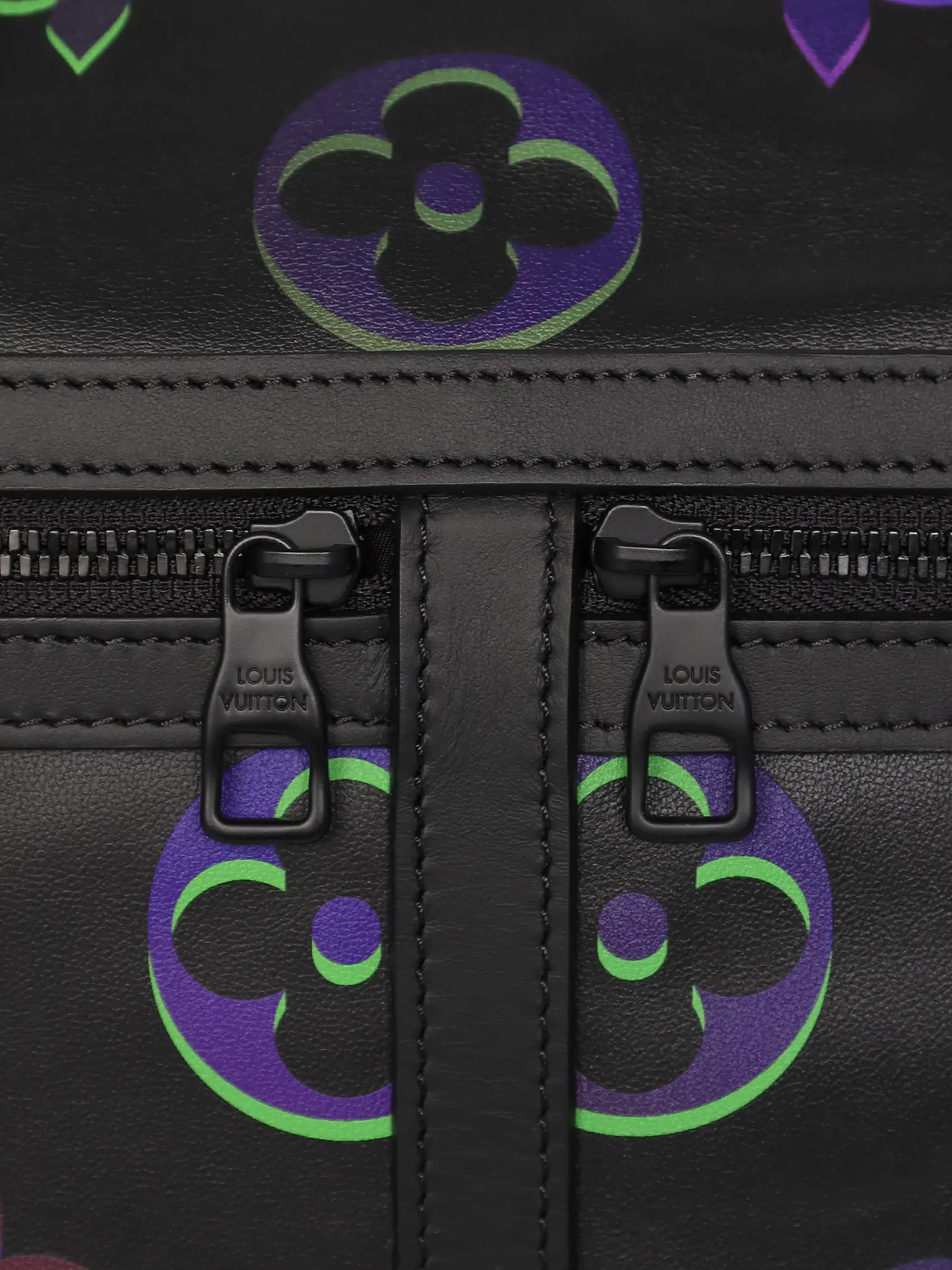 Louis Vuitton Meteor Travel Bag - Master