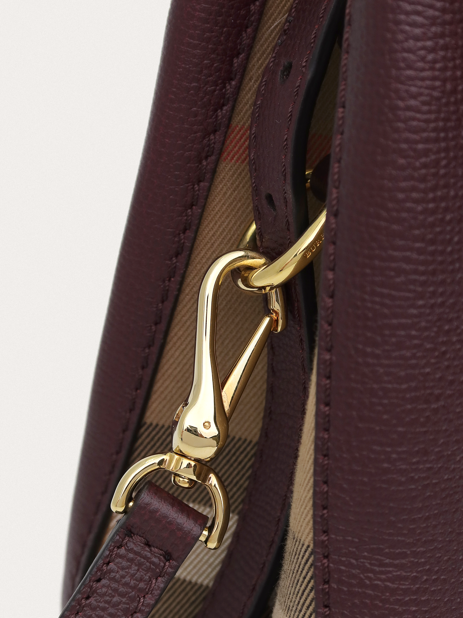 Burberry Camberley - Master