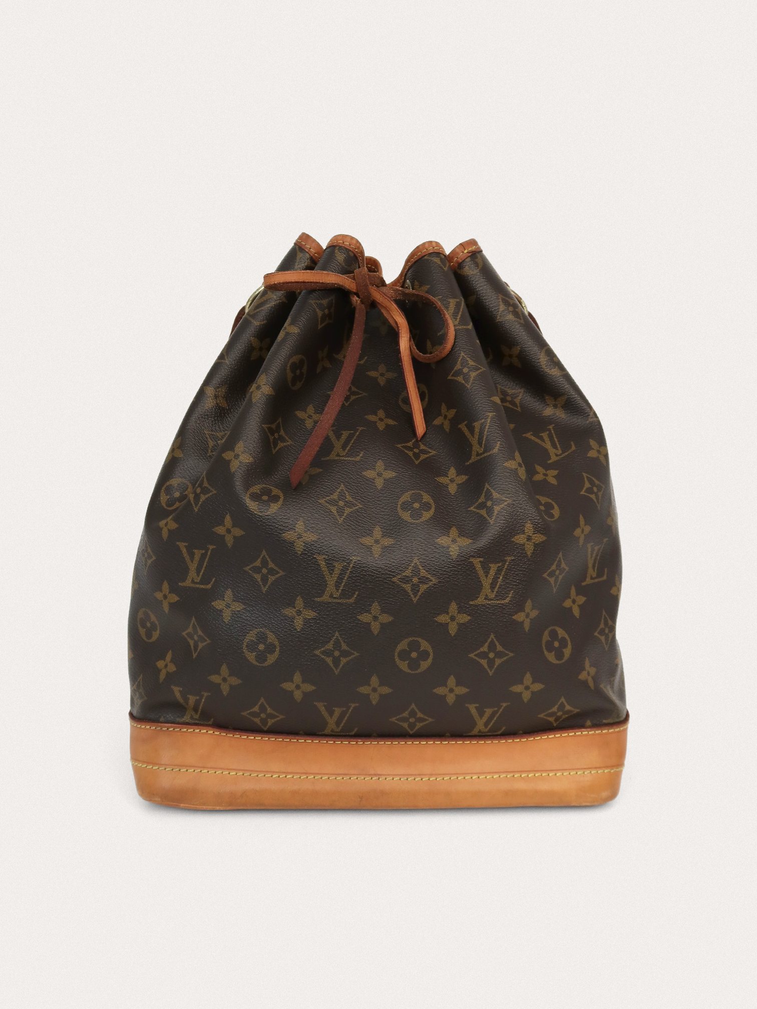 Louis Vuitton Noe primary image