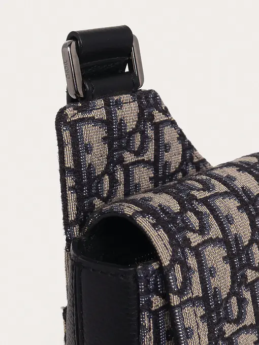 Christian Dior Rectangular Crossbody Pouch - Master