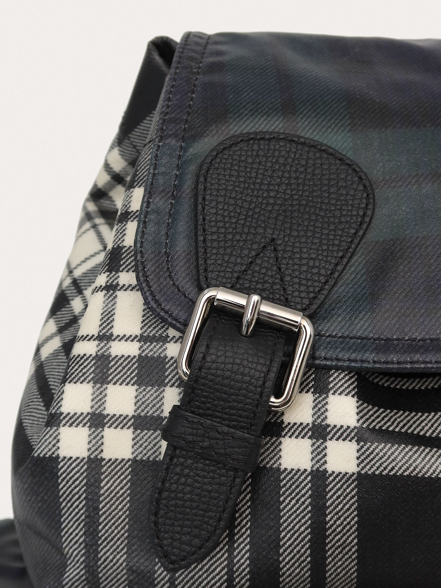 Burberry Rucksack - Master