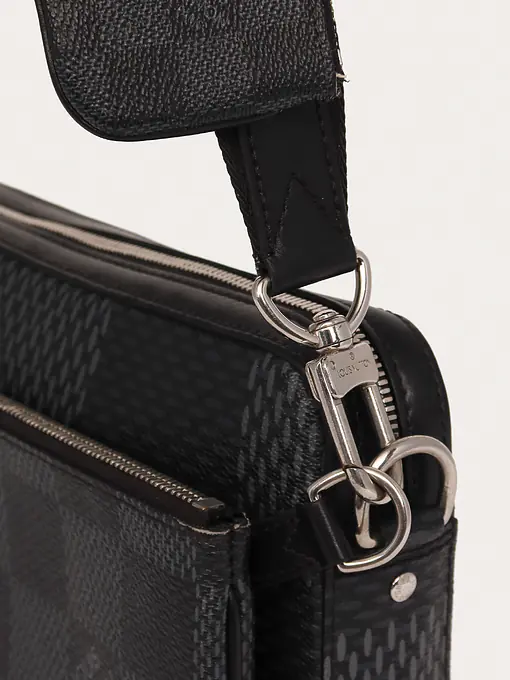 Louis Vuitton Trio Messenger Bag - Master