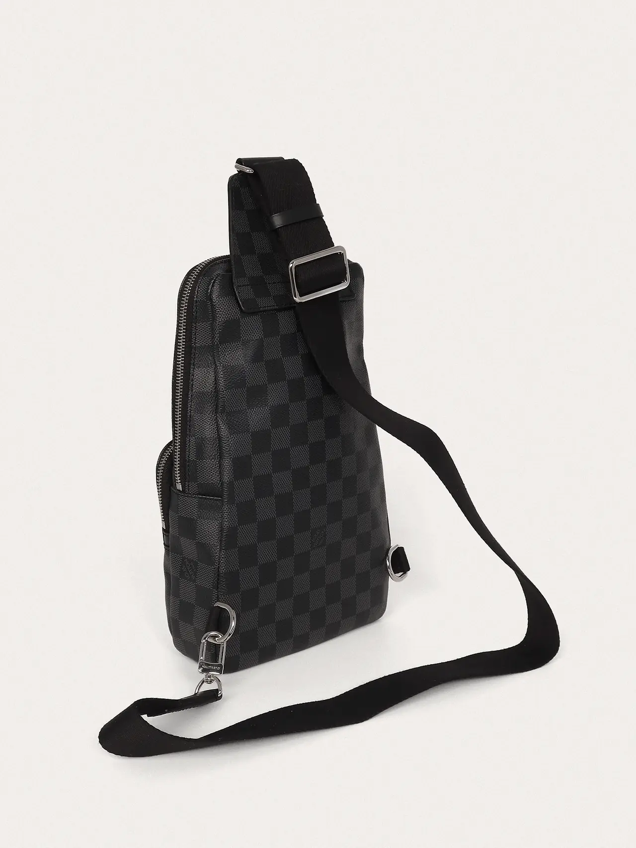 Louis Vuitton Avenue Sling - Master