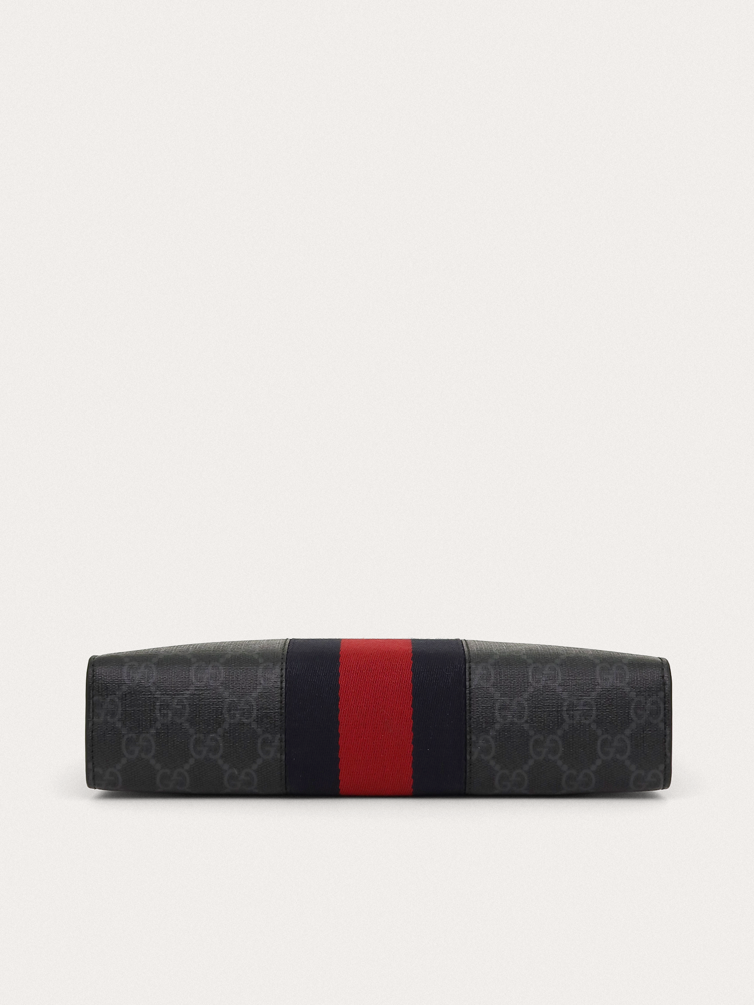 Gucci GG Supreme Clutch - Master