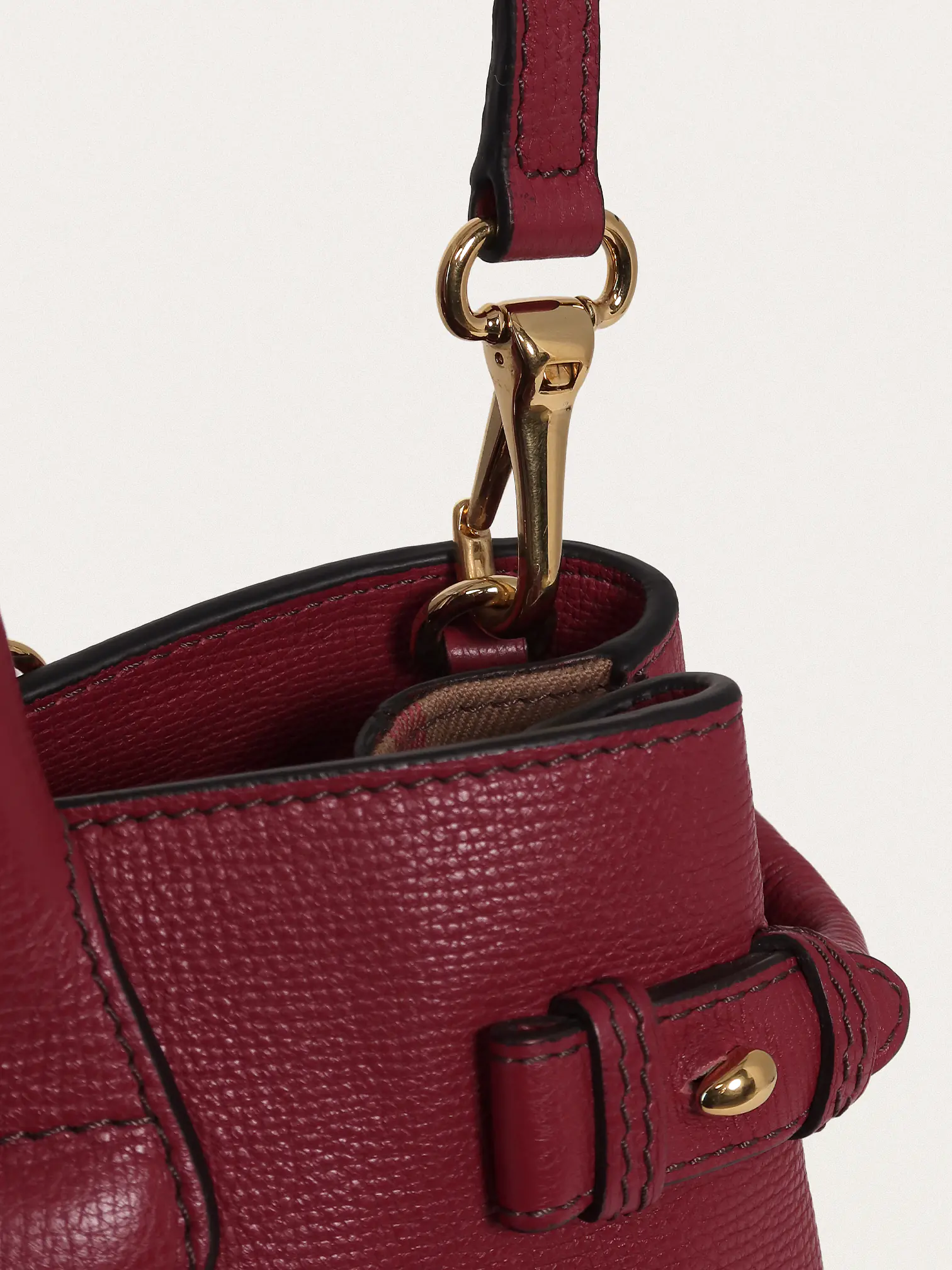 Burberry Banner Tote - Master