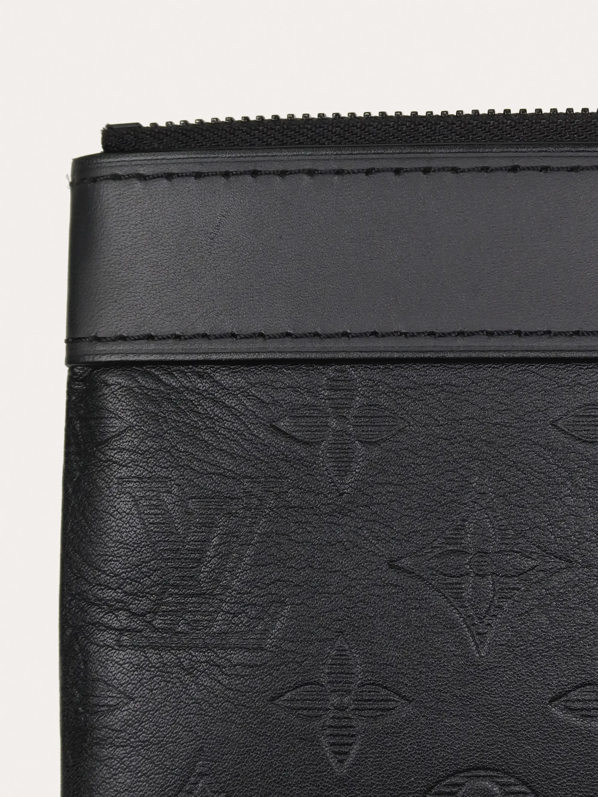 Shadow Discovery Pochette - Master