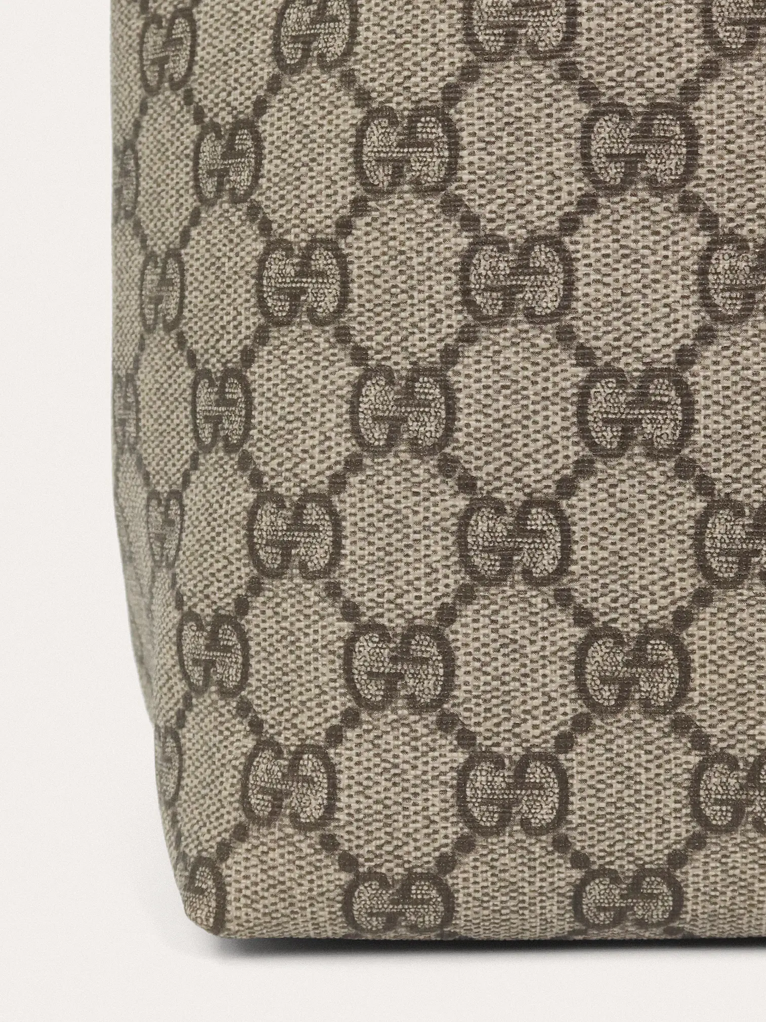 GG Supreme Canvas Tote - Master