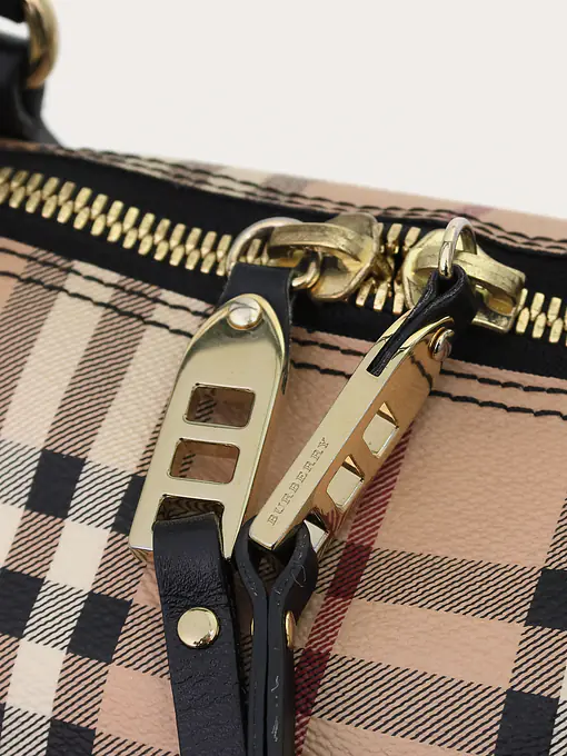 Salisbury Haymarket Check Tote - Master
