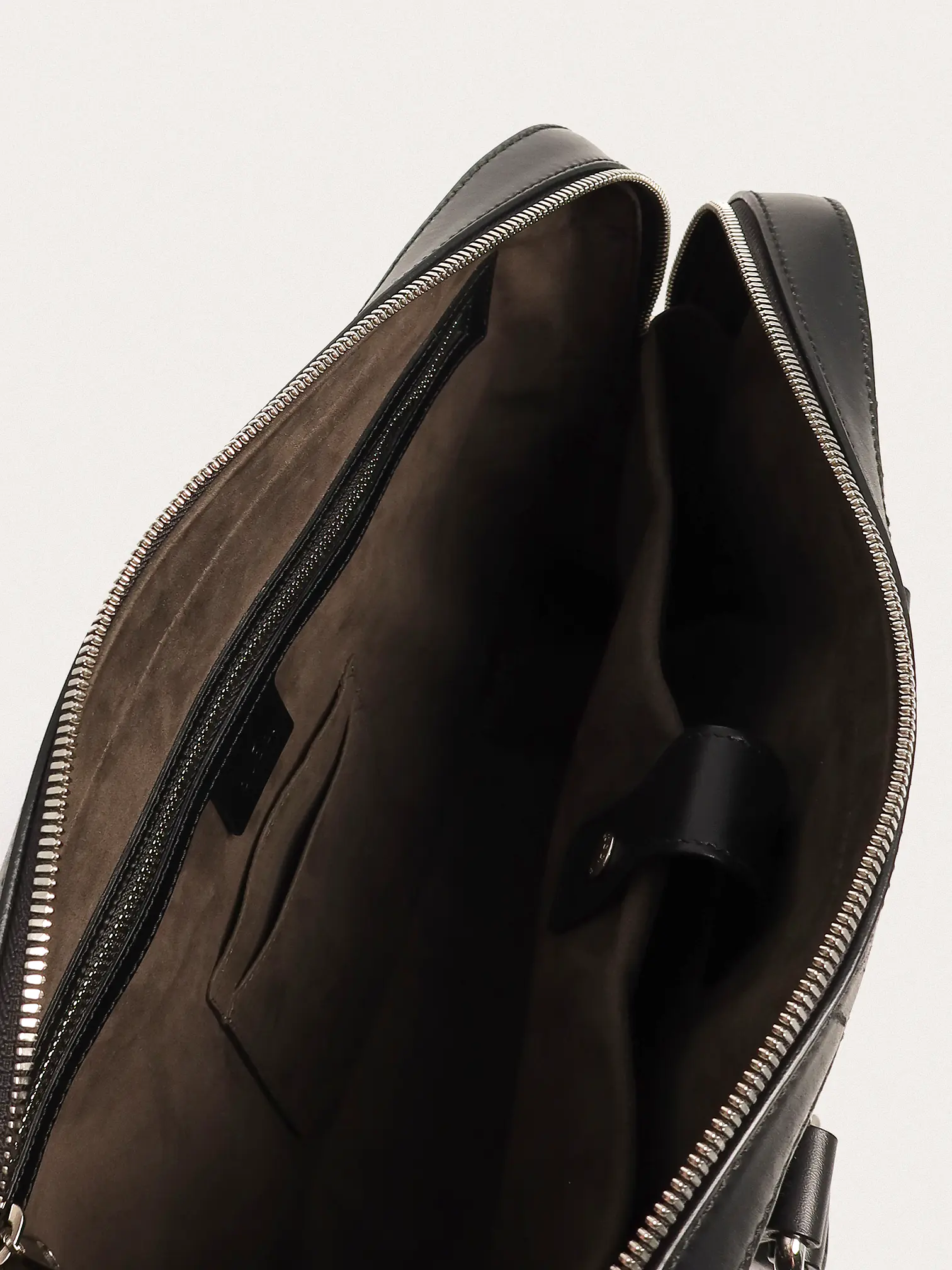 Gucci Signature Leather Briefcase - Master
