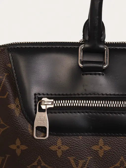 Louis Vuitton Porte Documents - Master