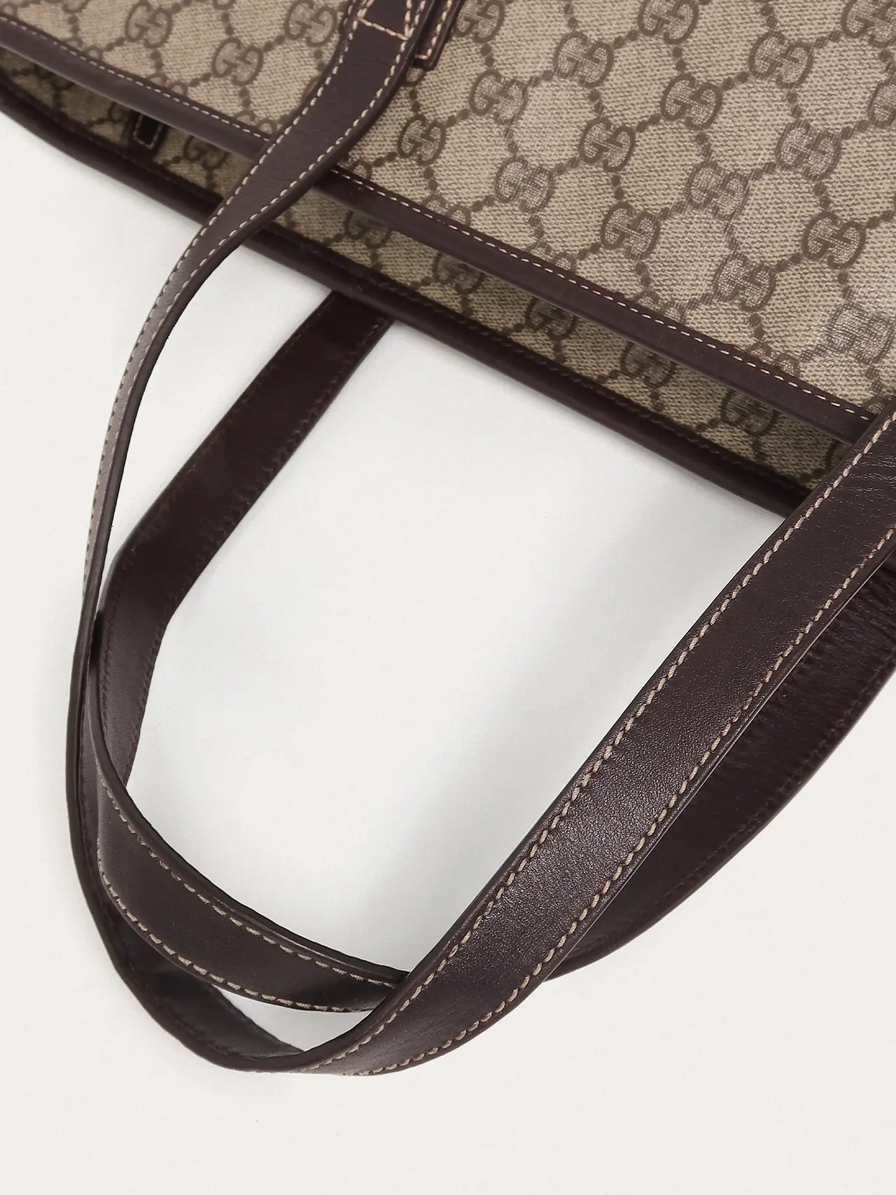 Gucci Supreme Tote - Master