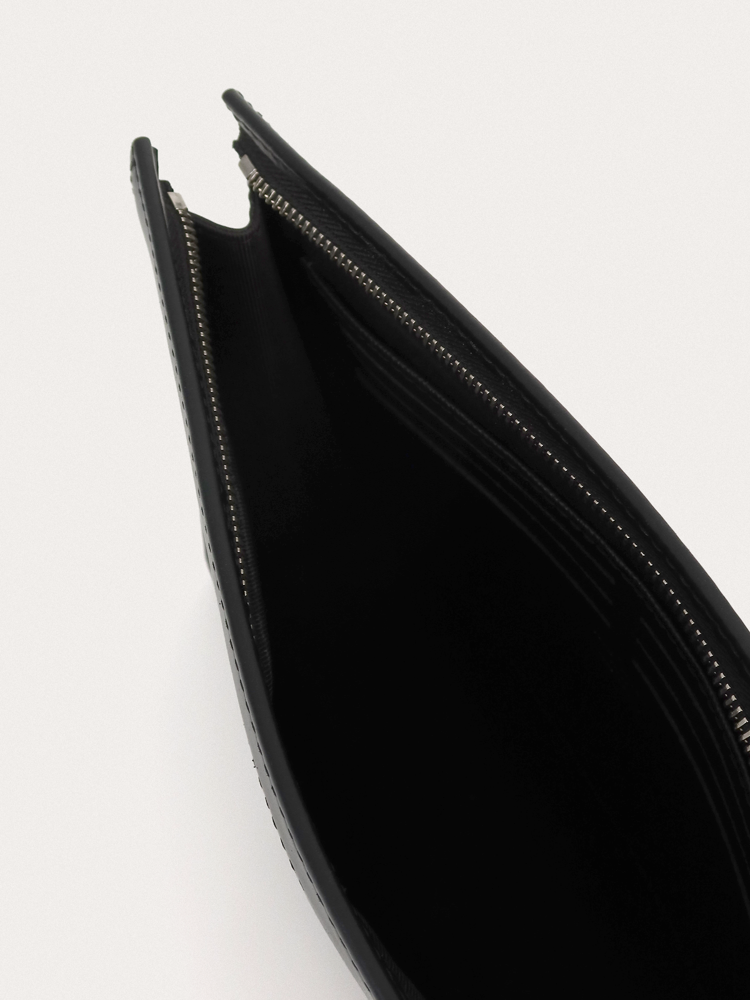 Louis Vuitton Pochette Voyage - Master