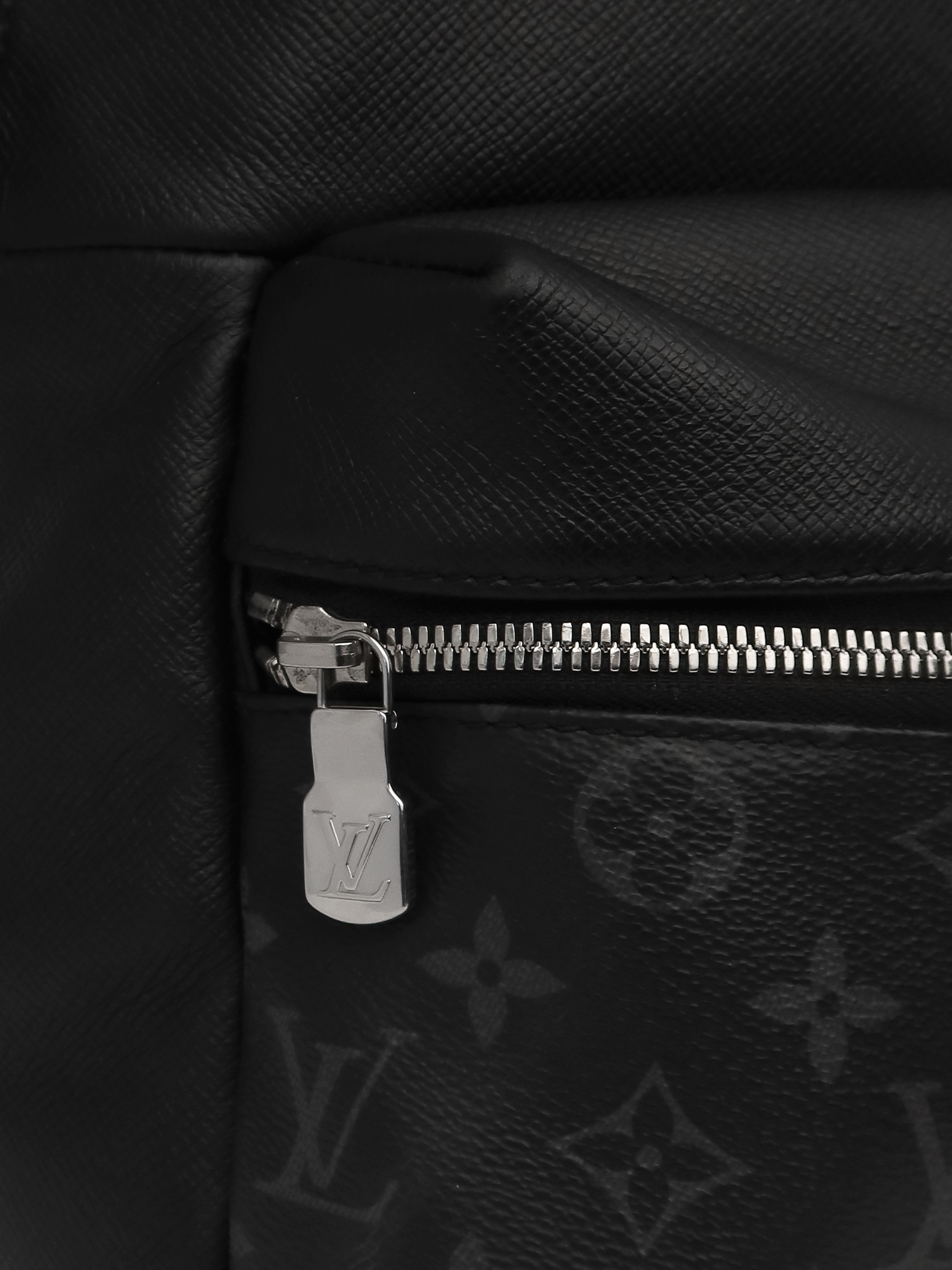 Louis Vuitton Discovery - Master
