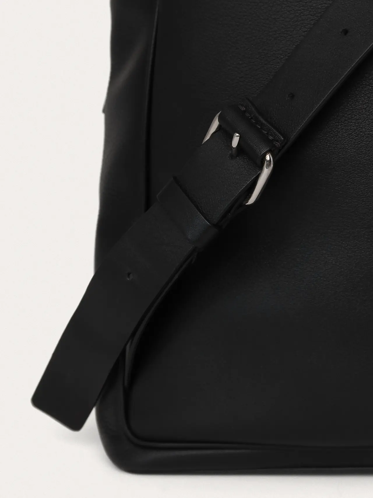 Valentino VLogo Signature Leather Backpack - Master