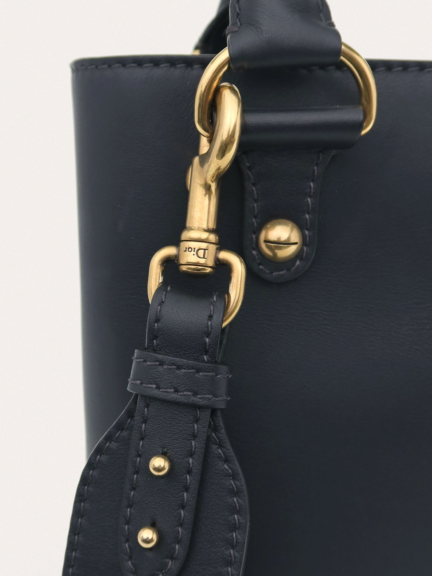 Christian Dior Dioravenue Bucket - Master