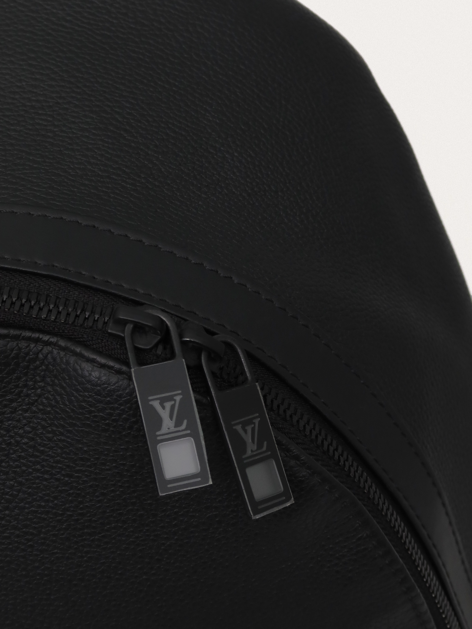 Louis Vuitton Takeoff - Master
