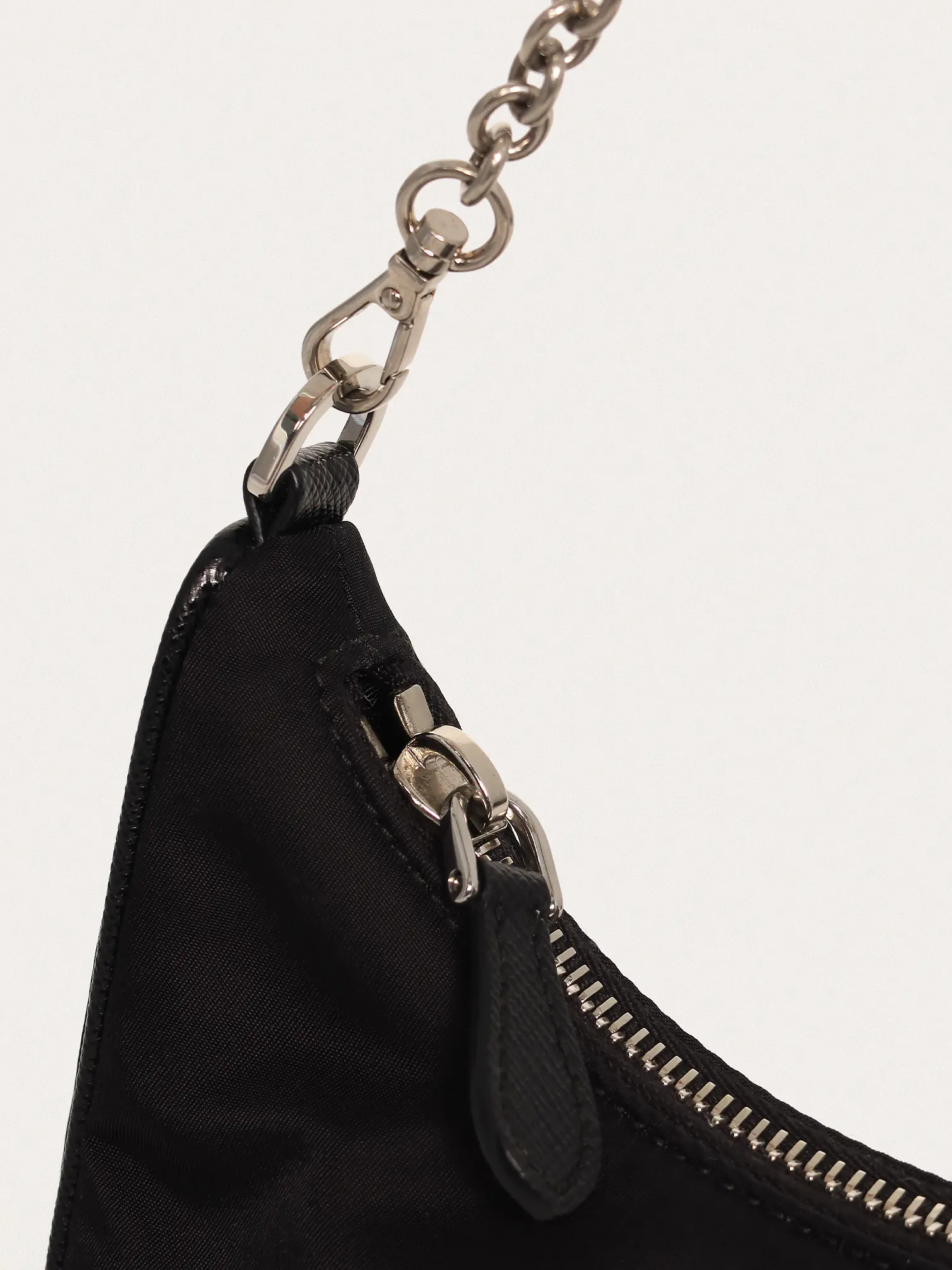 Prada Re-Edition 2005 Re-Nylon - Master