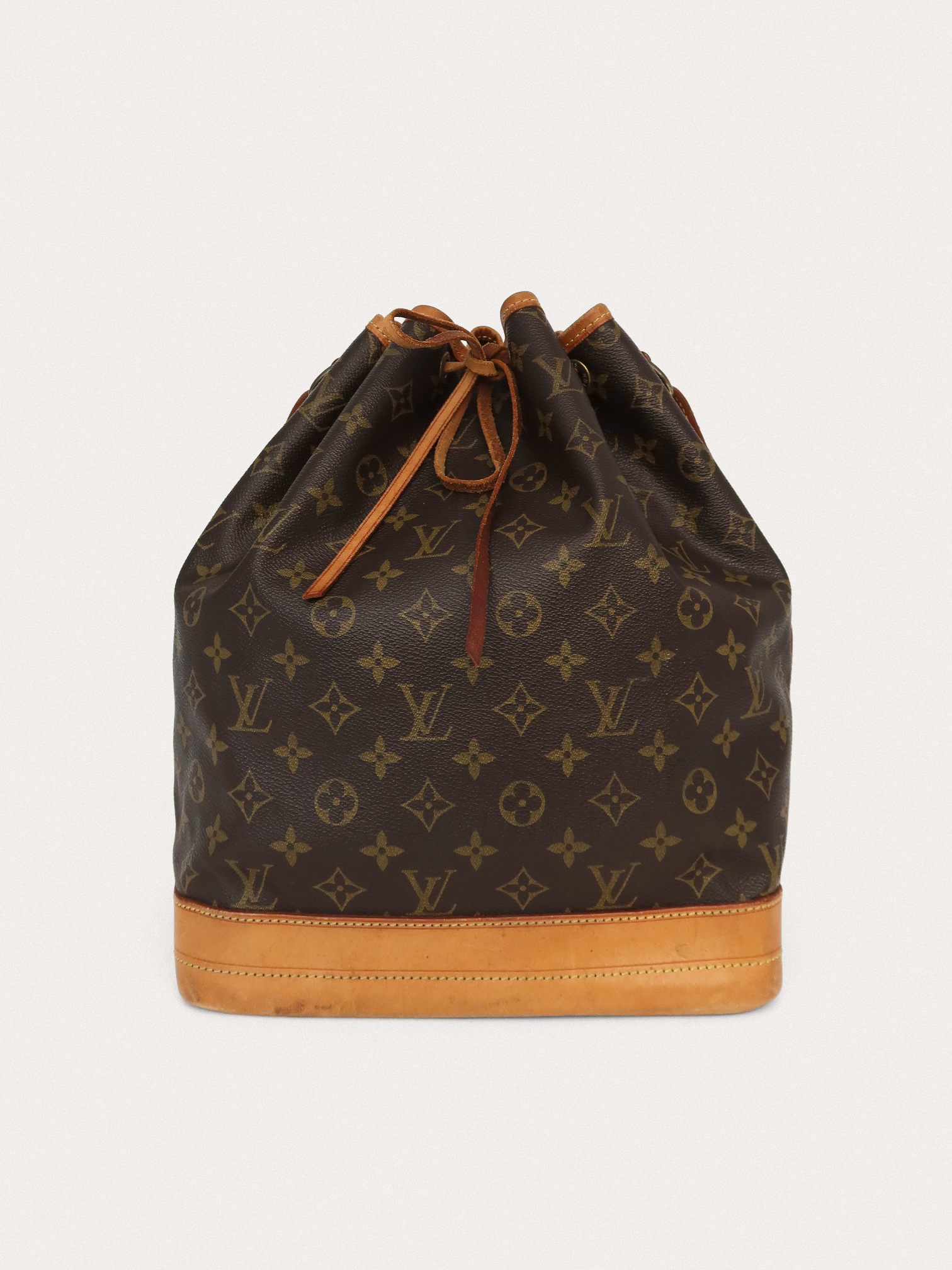 Louis Vuitton Noe primary image