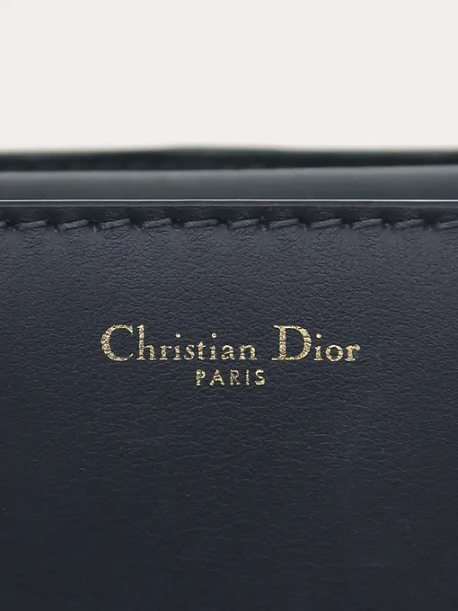 Dioravenue Bucket - Master
