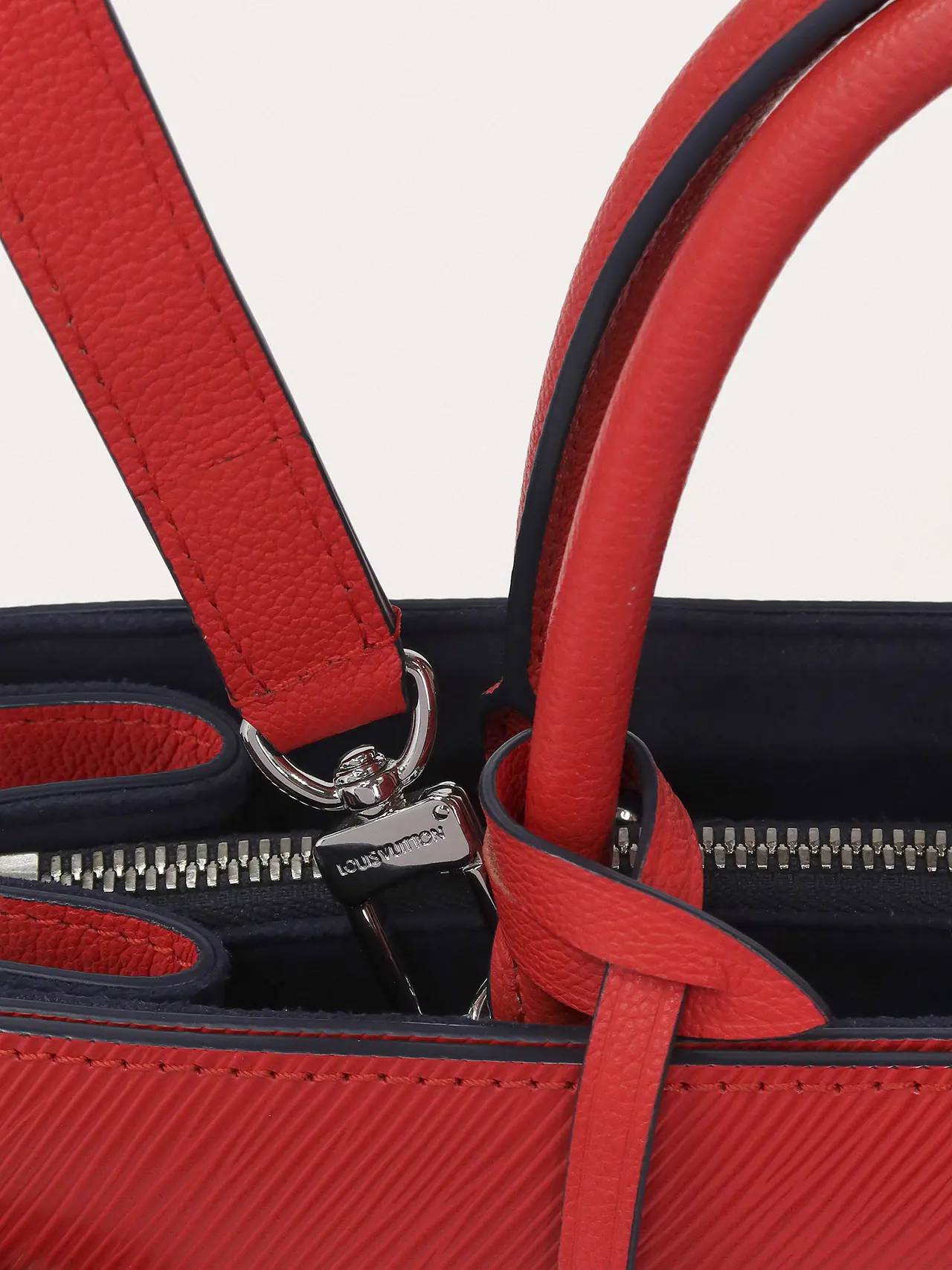 Twist Tote - Master