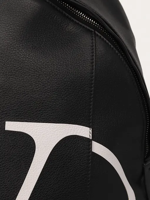 Valentino VLogo Signature Leather Backpack - Master