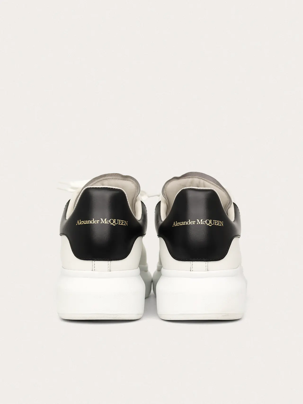 Oversized Sneaker Off White/Black - Master
