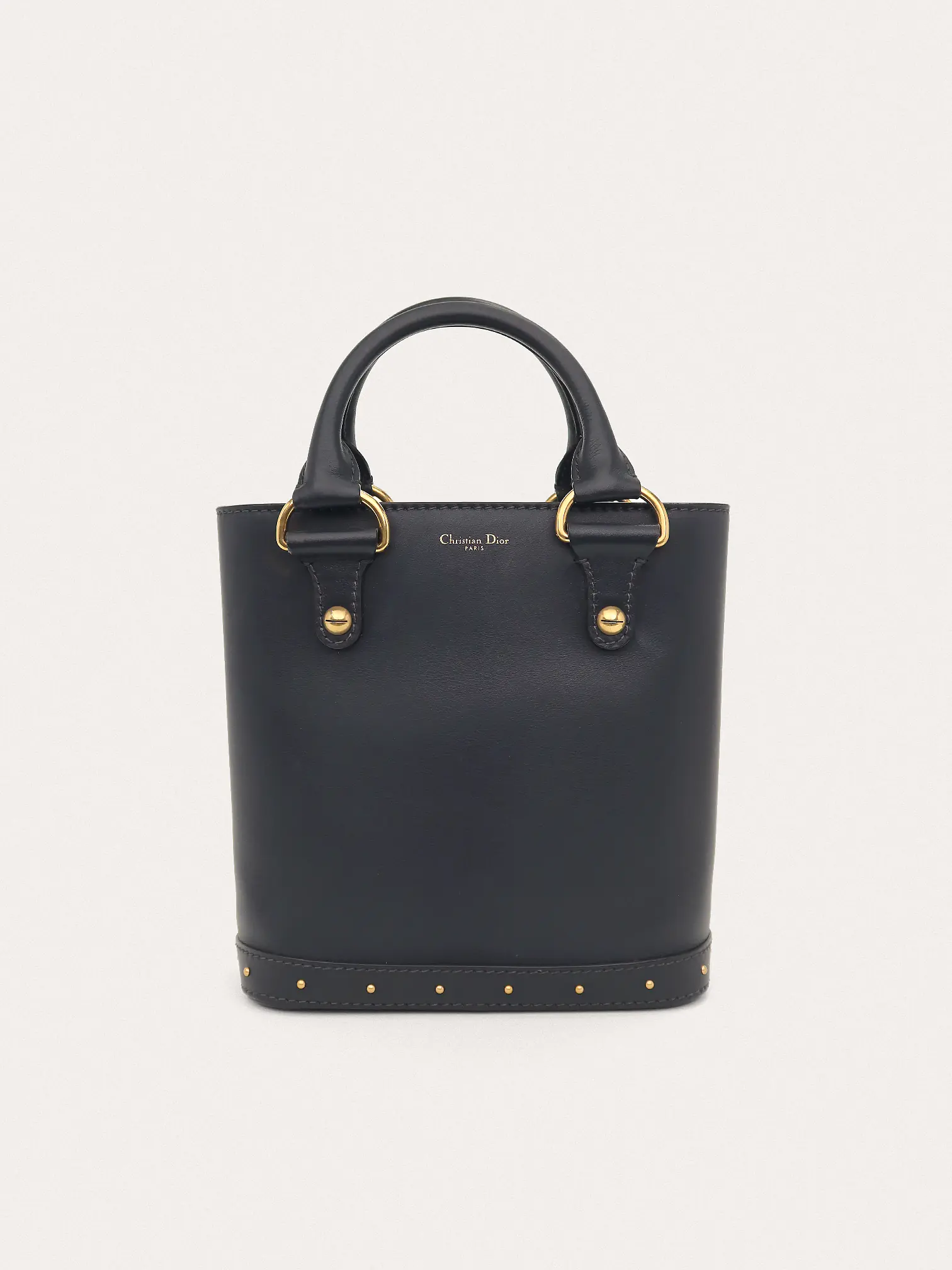 Dioravenue Bucket - Master
