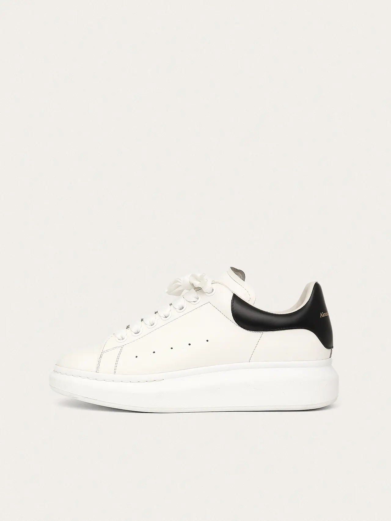 Oversized Sneaker Off White/Black - Master