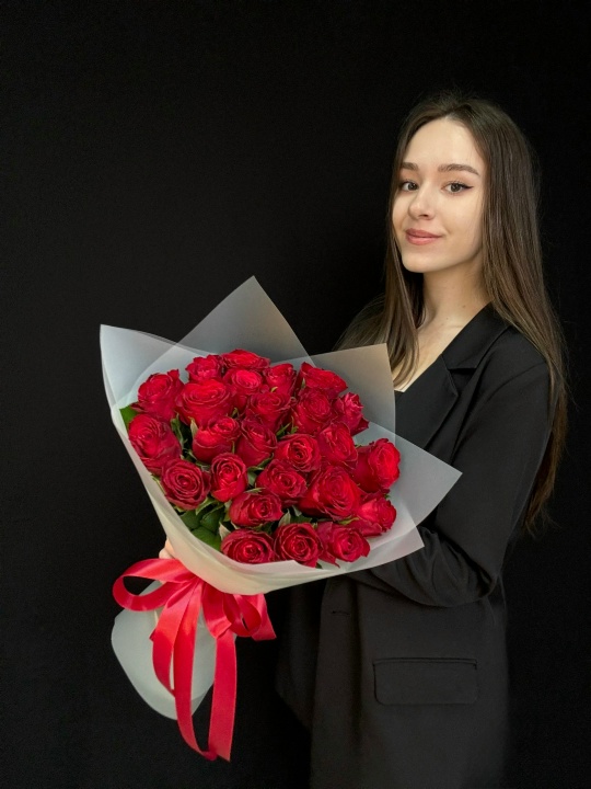 Букет 25 красных роз