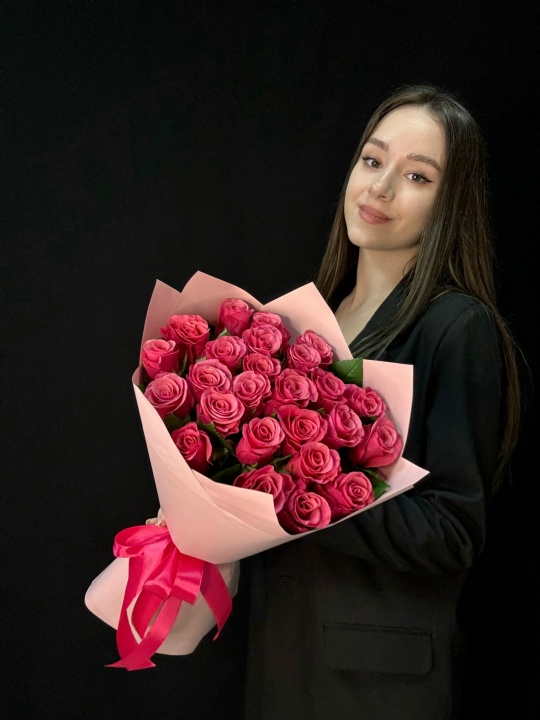 Букет 25 розовых роз